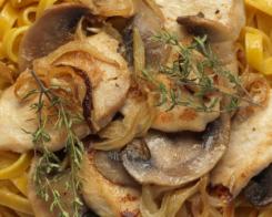 Tagliatelle ai funghi porcini e pollo