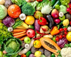 Mangiare sano e a colori con frutta e verdura