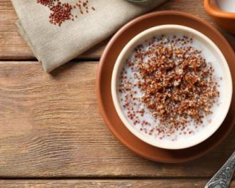 Dos sencillas recetas con quinoa y leche