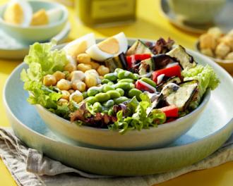 10 temperos deliciosos para a sua salada de Verão