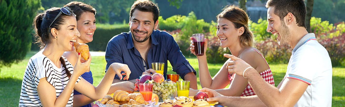 Cum mâncăm sănătos în vacanţă?