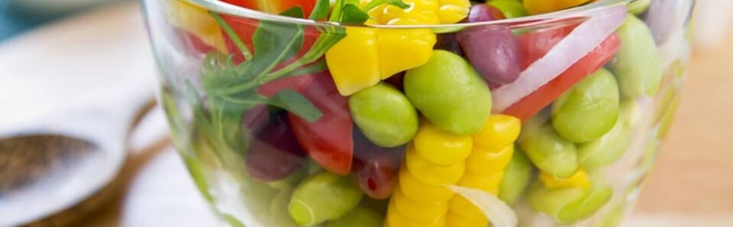 Pregătește o salată cu amestec mexican de legume fierte
