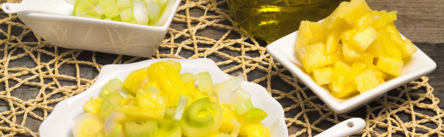 Salate pe bază de combinații noi de legume și fructe