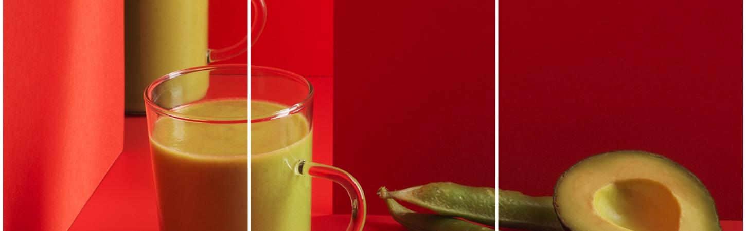 Supă rece de avocado și mazăre