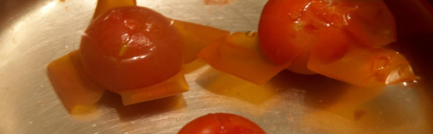 Escaldar tomates para descascar